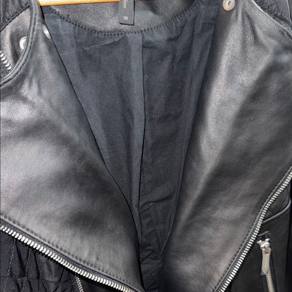 BCBG MAXAZRIA Black Leather Biker Jacket SIZE MEDIUM - Picture 5 of 6